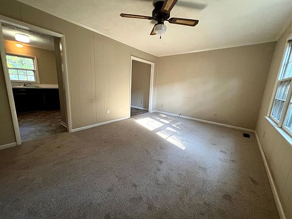4th image of 323B Grafton Ave