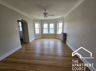 1936 W Estes Ave #3S, Chicago, IL 60626