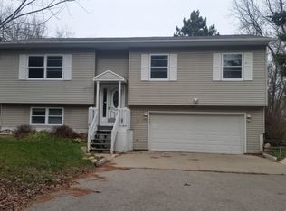 W6294 Alpine Dr, Wautoma, WI 54982