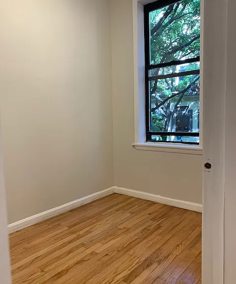 208 Thompson St #6 — Photo 4