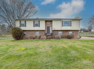 2195 Clara Mathis Rd, Spring Hill, TN 37174