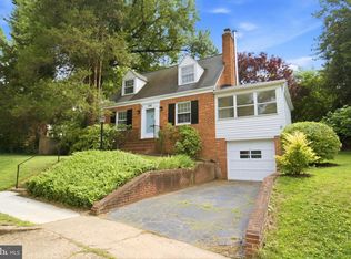 986 N Powhatan St, Arlington, VA 22205