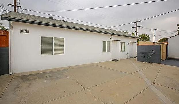 1st image of 7349 Farmdale Ave