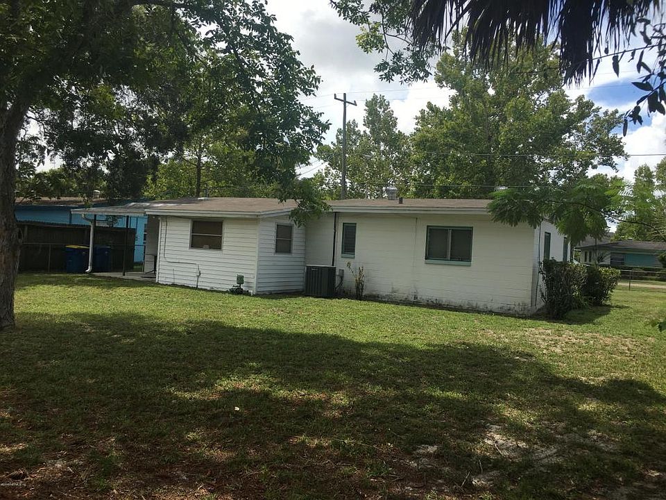 1st image of 13451 Gillespie Ave
