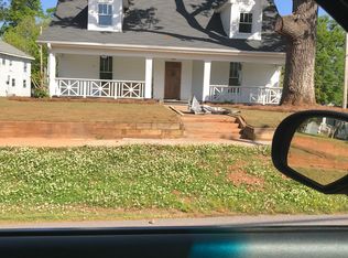 509 W Shadburn Ave, Buford, GA 30518