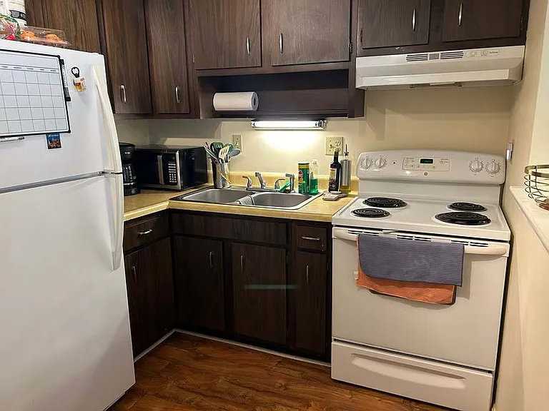 240 Breckenridge Ln #3 — Photo 7