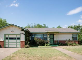 1908 W 17th St, Plainview, TX 79072