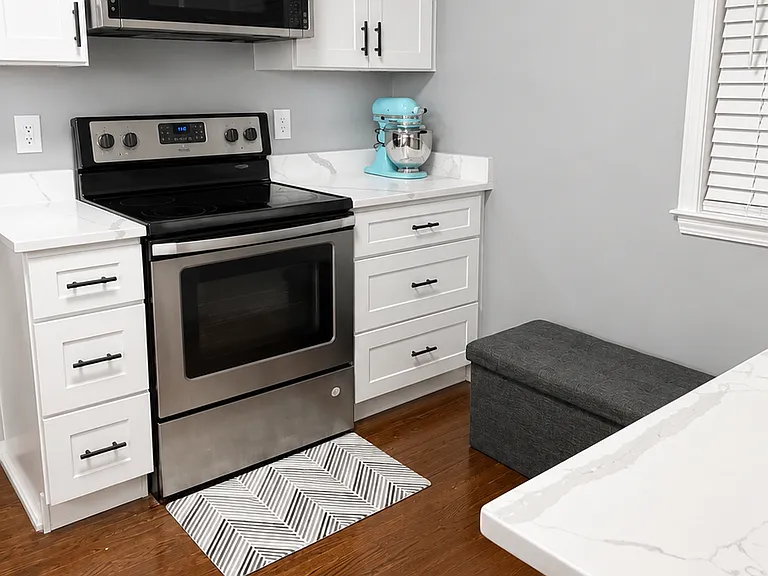 377 Glenbrook Rd #11 — Photo 3