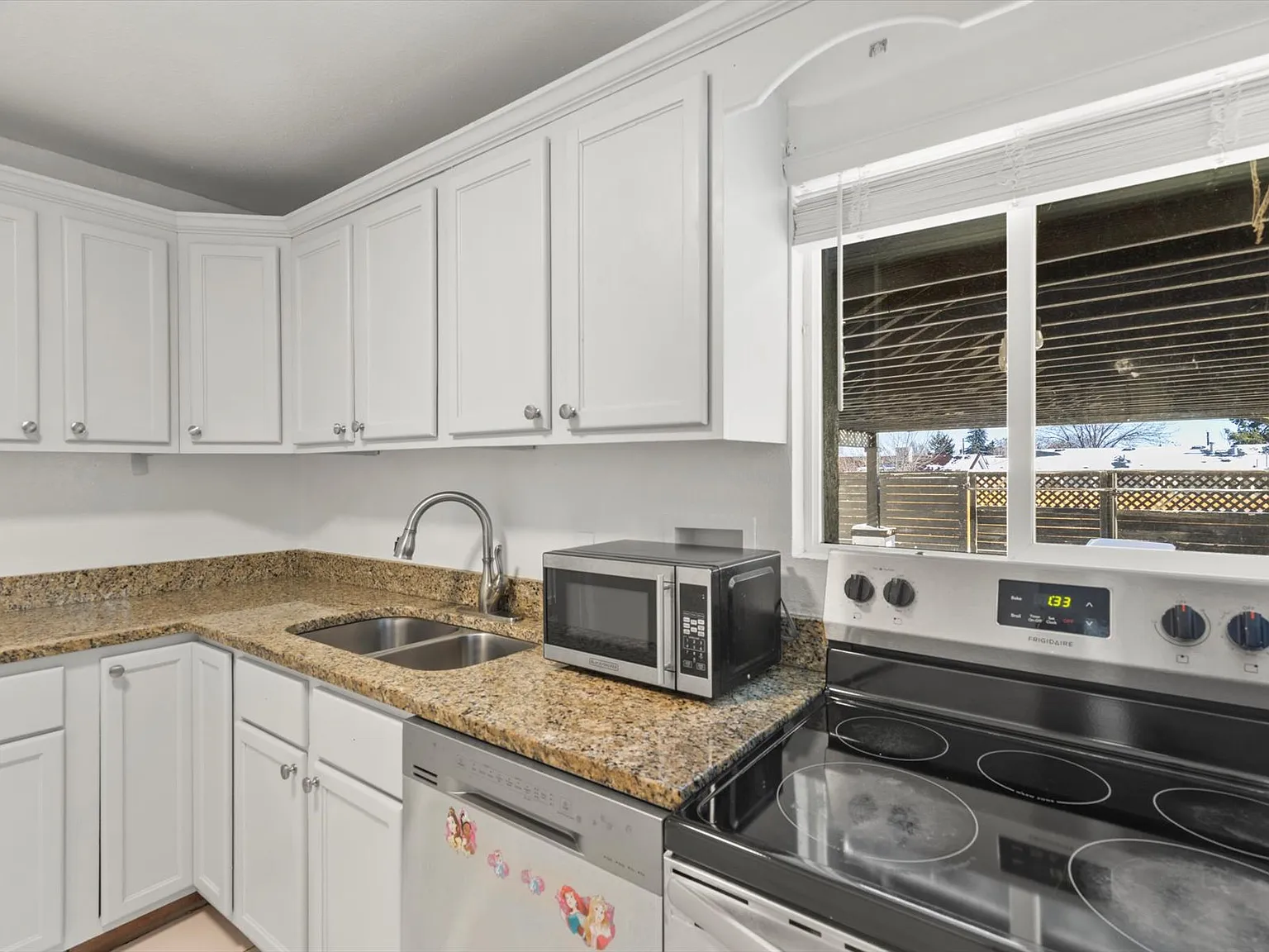 242 South Canosa Court - B — Photo 4