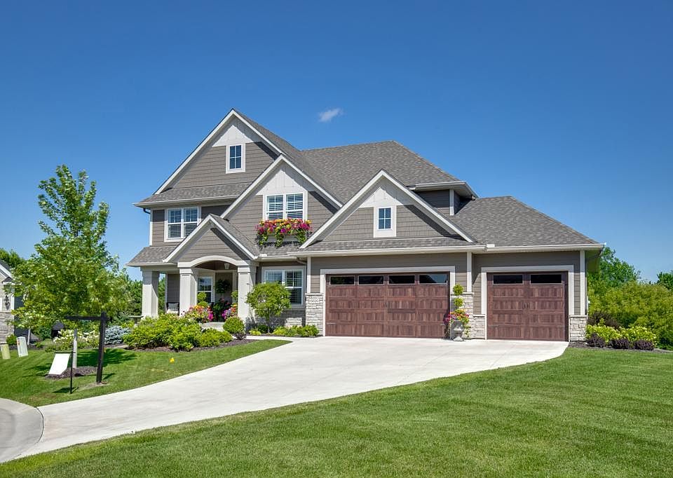 1st image of 6020 Black Oaks Ct N