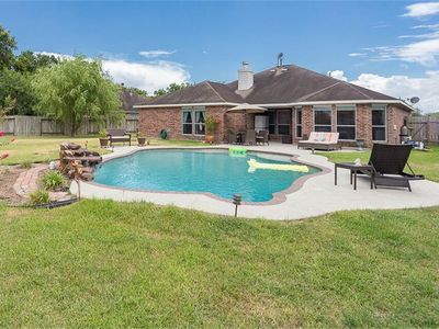 8010 Pine Wood Ct, Cove, TX, 77523