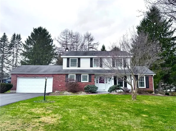 14 Barley Mow Run, New Hartford, NY 13413