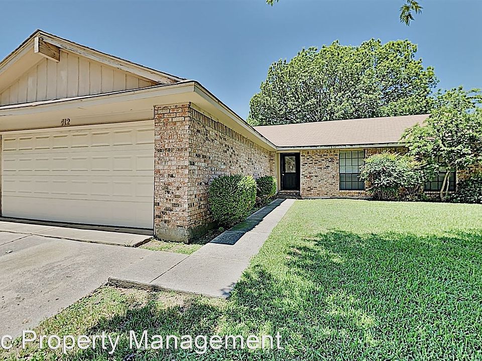 1st image of 412 Goldfinch Dr