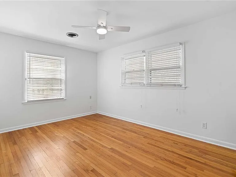274 Land O Lakes Ct NE — Photo 33