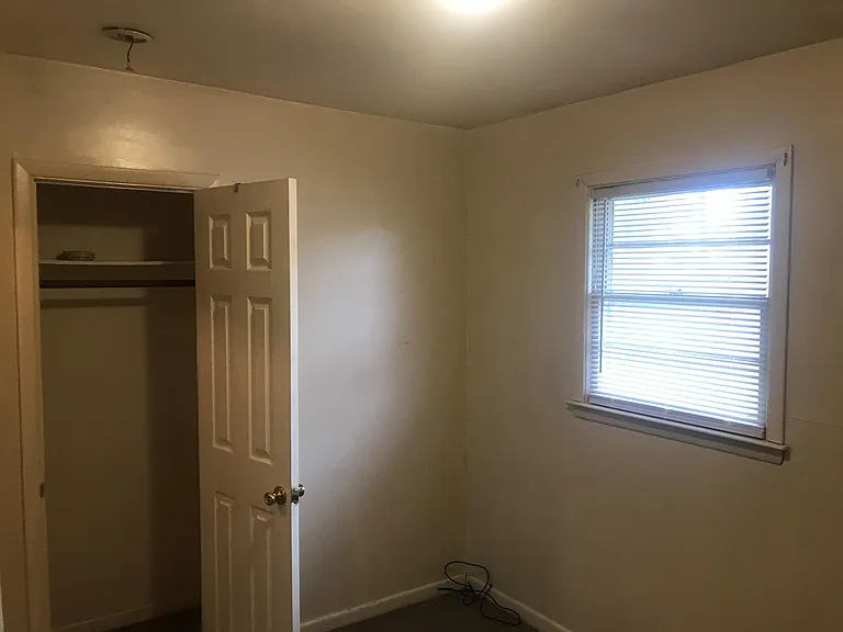208 Wayne Ave — Photo 9