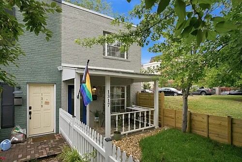 1317 Pendleton St Photo 1