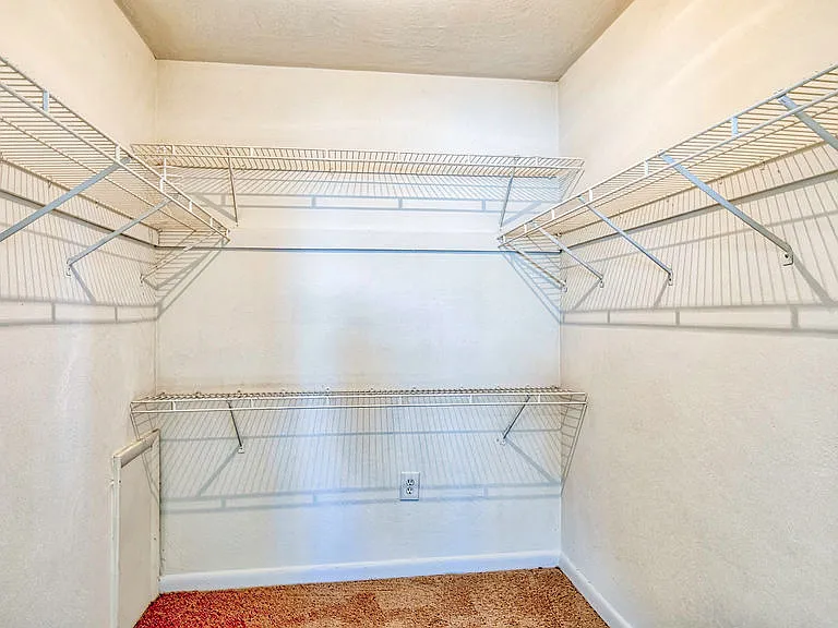 Walk In Closet