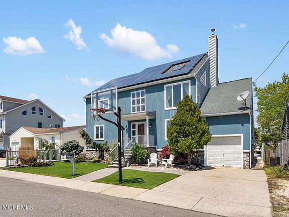 5th image of 3460 E Thistle Avenue