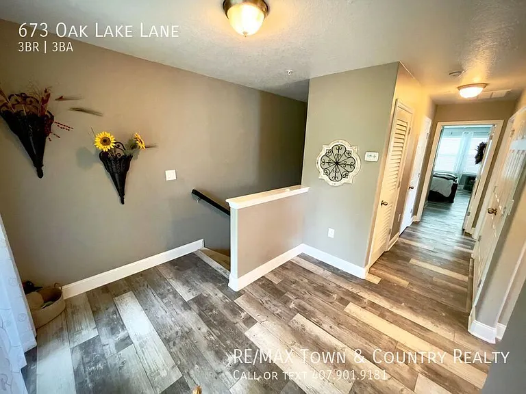 673 Oak Lake Ln — Photo 24