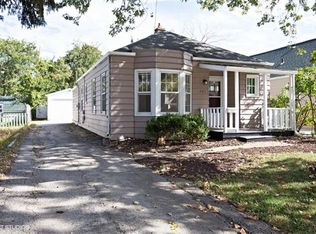 204 S Glenwood Pl, Aurora, IL