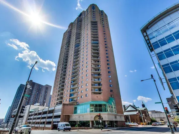 78 10th St E Unit 2401, Saint Paul, MN 55101