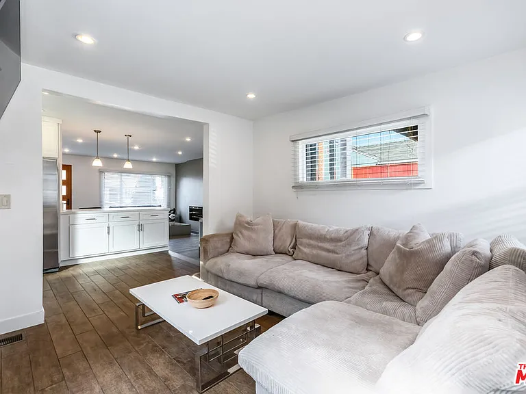 6440 W 87th Pl — Photo 15