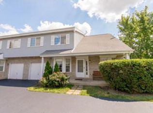 3500 Willowview Ct, Aurora, IL 60504
