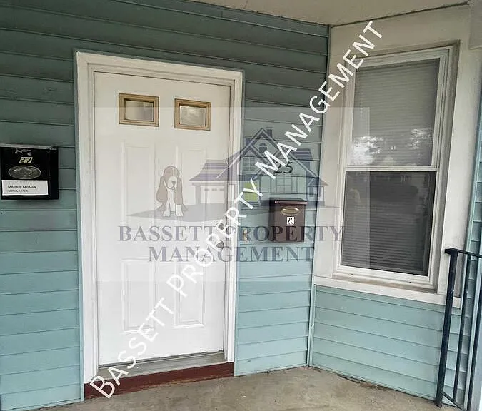 25 Cumley St #1 — Photo 4