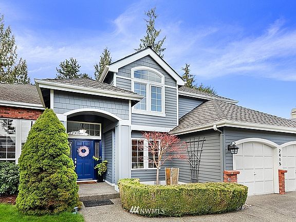 3rd image of 2415 237th Ct NE
