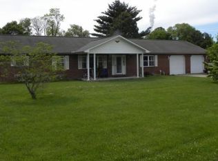 822 Johns Rd, Racine, OH 45771