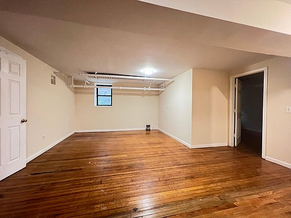 5th image of 233 Weequahic Ave APT 18