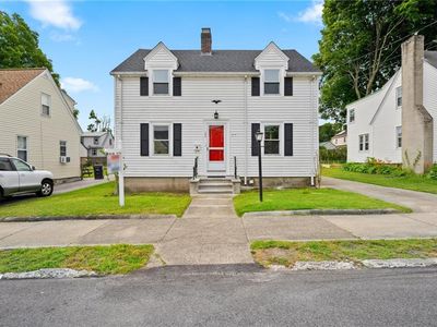 162 W Forest Ave, Pawtucket, RI, 02860