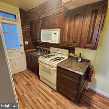 3 bed, 2.0 bath, 1552 sqft, $2,800 — Photo 2