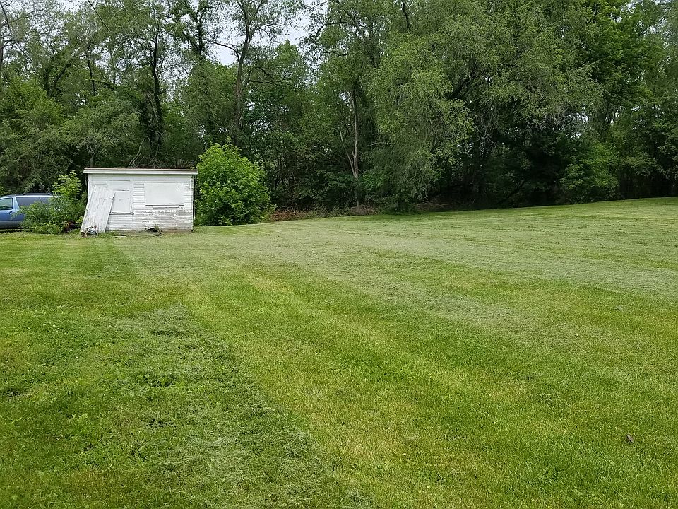 2nd image of 306 Cropsey Ave