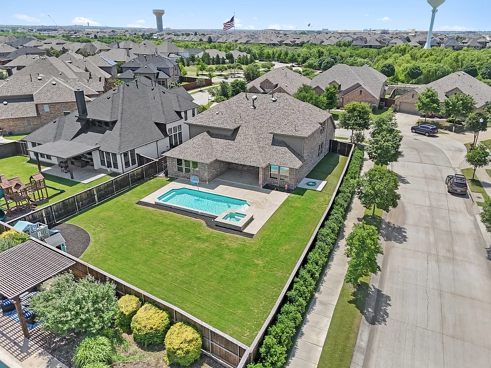 15505 City Garden Ln