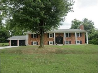 9100 Hi View Ln, Louisville, KY 40272