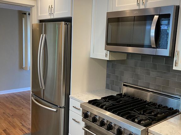 4th image of 13709 1st Ave NE