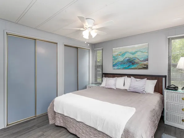 154 Kyles Oak Dr, Statesville, NC 28677