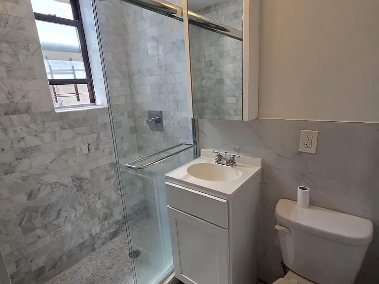 137 W 137th St #4C — Photo 3