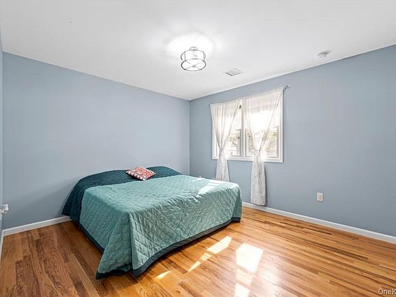 4th image of 14224 250th St #2