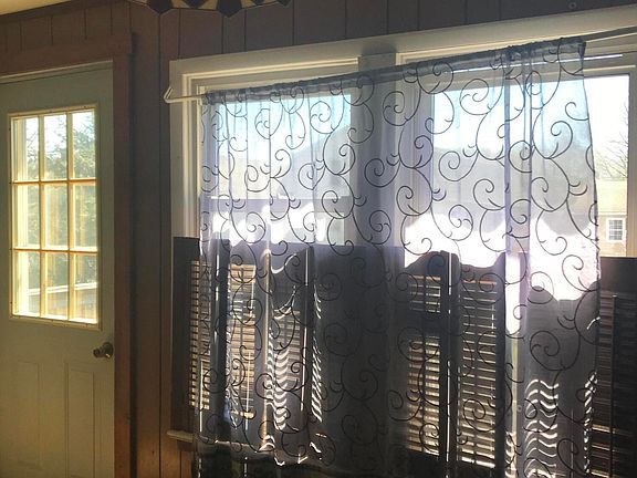 5th image of 73 N Welles Ave