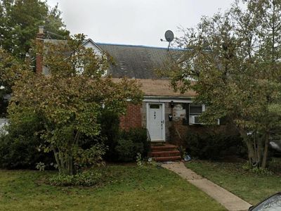 387 Sherbourne Road, Valley Stream, NY, 11580
