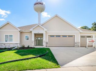 813 Mocha Way, Verona, WI 53593