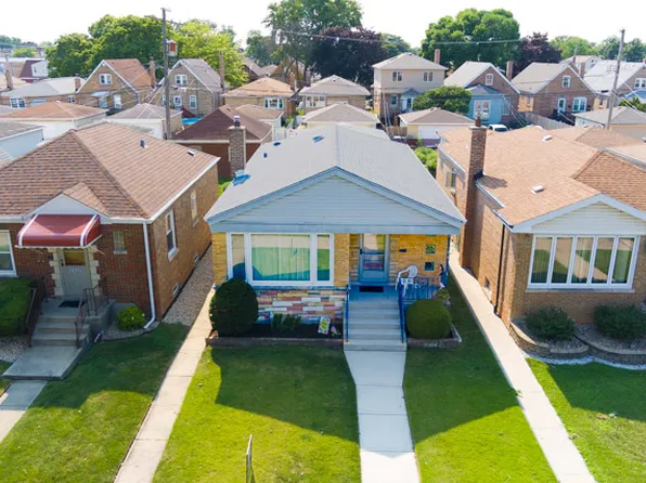 5428 S Newcastle Ave, Chicago, IL 60638