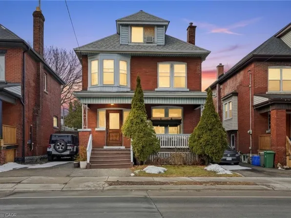 68 Gage Ave S, Hamilton, ON L8M 3C9