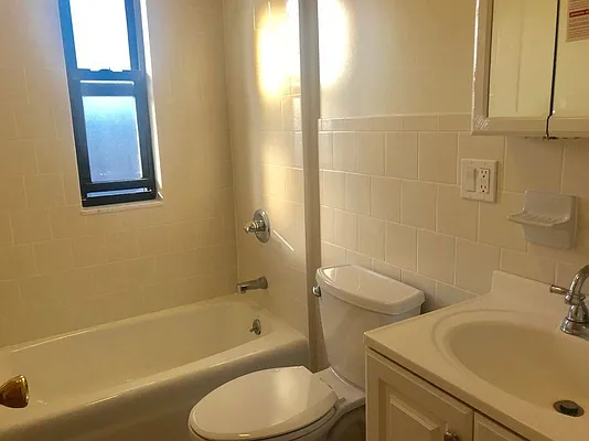 Rented by Realty Nerd | media 6