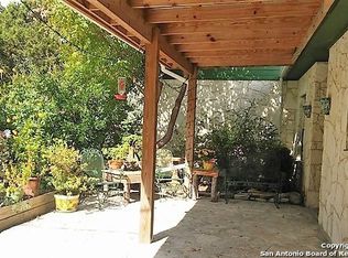 467 Castle Lake Rd, Pipe Creek, TX 78063