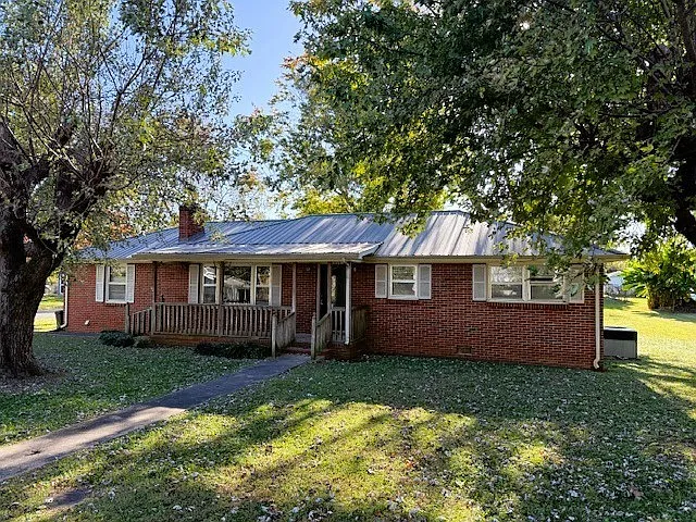 108 Black St — Photo 1
