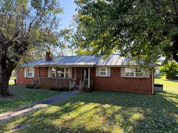 108 Black St