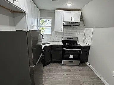 4th image of 1075 Sanford Ave #3